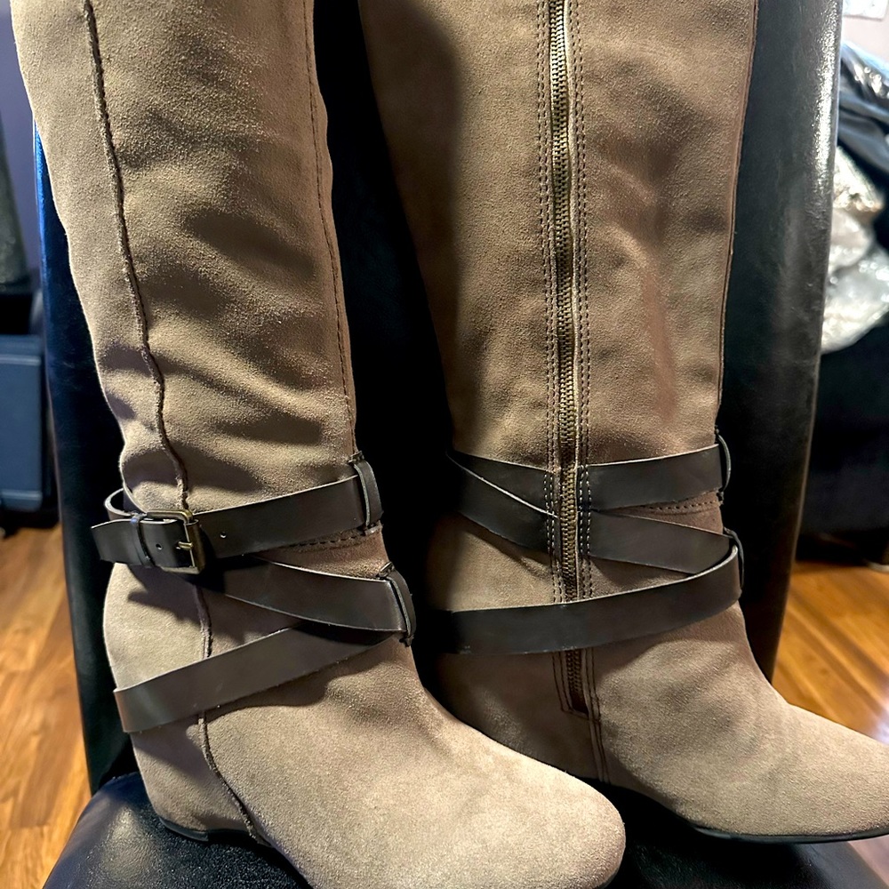 FrancoSarto knee  high boot suede like material with brown leather trim buckle